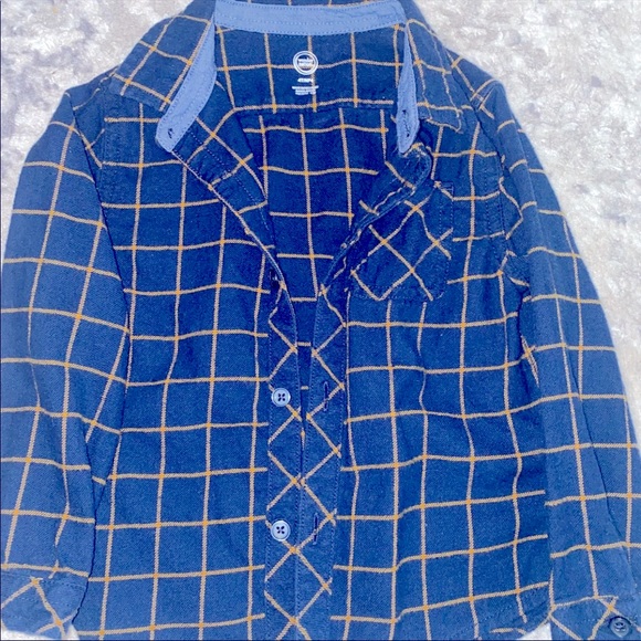 Little boys flannel shirt size 4t in EUC!!! - Picture 2 of 3